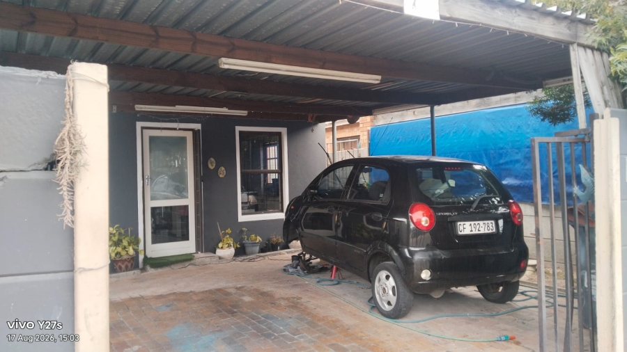 2 Bedroom Property for Sale in Bernadino Heights Western Cape